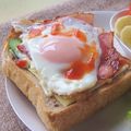 jelwee's cooksnap of when they made アジアンチックなベーコンエッグトースト♡.