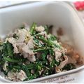 ako。。's cooksnap of when they made 茹で豚と春菊のスタミナ和え.