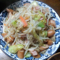 ♡Catherine's cooksnap of when they made 魚肉ソーセージの野菜炒め.