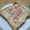 kamuneko's cooksnap of when they made カニカママヨチートースト.