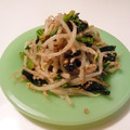 Fire-King's cooksnap of when they made 豆もやしとほうれん草の簡単ナムル♪.