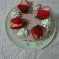 ゆかりん☆☆☆'s cooksnap of when they made 苺ソースで☆ピンクのレアチーズケーキ.