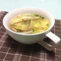＊とみこ＊'s cooksnap of when they made 玉ねぎと生姜のとろろ～んタマゴスープ.