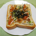 pitachan1's cooksnap of when they made レンコンとトマトの和風トースト.