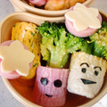 ありかん's cooksnap of when they made 簡単あさがお　キャラ弁　おかず.