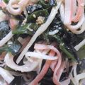 ま～～ゆ's cooksnap of when they made ワカメとカニカマの酢の物♪.