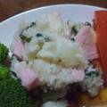 Machalin's cooksnap of when they made 魚肉ソーセージときゅうりの簡単ポテサラ.