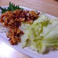 バカの壁's cooksnap of when they made おさかなソーセージと食べるラー油でサラダ.