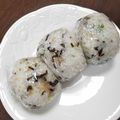 イロピリン's cooksnap of when they made 青のり梅昆布おにぎり☆ほんのりわさび風味.