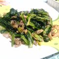 くっくかっこ's cooksnap of when they made 小松菜とまいたけの味噌バター炒め*おかず.
