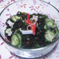 ｐｅｒｉｐｉ”'s cooksnap of when they made きゅうりとわかめとカニカマ和え.