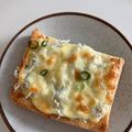 ポークの嫁's cooksnap of when they made 【話題入り】しらすチーズトースト.
