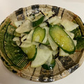 darvie's cooksnap of when they made 大根と胡瓜の塩こんぶ和え.