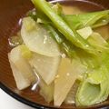 キュキュットさん's cooksnap of when they made 大根葉と大根の味噌汁.