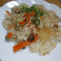 えりこ82☆'s cooksnap of when they made しめじと油揚げの白だし炊き込みごはん。.