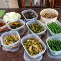 ｸﾏﾘｴ's cooksnap of when they made さつまいもの茎（つる）とアゲの煮物.