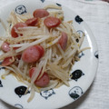 まぶたん's cooksnap of when they made 困った時のもう一品！簡単もやし炒め☆.