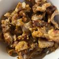 hinabuu's cooksnap of when they made 我が家の豚コマカリカリしょうが焼き.