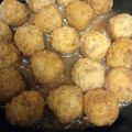 みゆこみた's cooksnap of when they made 冷凍肉団子の白ごま照り焼きソース.