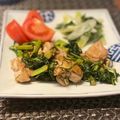 ちゃぴ♥'s cooksnap of when they made 菜の花と鶏もも肉の炒め物.