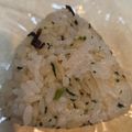 ゆるмαмα's cooksnap of when they made しげき感激♪塩昆布とわさびのおにぎり.