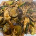 miumini's cooksnap of when they made 豚バラとズッキーニとなすのオイマヨ炒め.