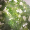 L.R's cooksnap of when they made ３分で激ウマ♪セロリの葉の中華スープ.