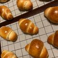 えびすかえら's cooksnap of when they made 全粒粉入りロールパン（ＨＢ使用）.