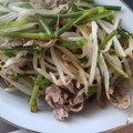 あかぷり's cooksnap of when they made 激ウマ！ニンニクの芽と豚肉のもやし炒め*.