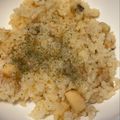 ともチップっぷー's cooksnap of when they made マヨで炒めてから炊飯器♡シーフードピラフ.