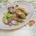 みかかめ's cooksnap of when they made キャベツとあさりの酒蒸し.