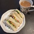 ほか弁ママ's cooksnap of when they made トマトと胡瓜のサンドイッチ.