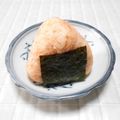 ＠迷子＠'s cooksnap of when they made お弁当に♪ゴマ油が決め手！鮭マヨおにぎり.
