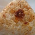 iketa's cooksnap of when they made 具のソース肉味噌風そぼろで焼きおにぎり.