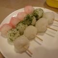 aikuwa's cooksnap of when they made ３色団子おにぎりキャラ弁･お花見にかわ.