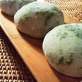 なにぬねにょろん's cooksnap of when they made 翡翠みたいなお餅＊青のり入りの塩大福＊.