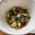 Tomohiro's cooksnap of when they made きゅうりとかにかまのもずく和え.