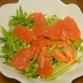 iketa's cooksnap of when they made 空芯菜の芽のスモークサーモン巻き.
