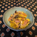 龍青空ママ's cooksnap of when they made 簡単お弁当にも！！しめじ魚肉ソ卵炒め.