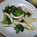 じぇいぺぐ's cooksnap of when they made ブロッコリ－と小いかのしょうが焼き☆.