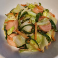 クックECV9QY☆'s cooksnap of when they made ✿キャベツと魚肉ソーセージのめんマヨ炒め.