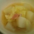 かえちゃ7's cooksnap of when they made ジャーマン大根？ベーコンと大根のコンソメ.