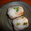 マリーゆう子's cooksnap of when they made 浅漬大根の葉と鮭フレークのおにぎり.