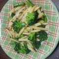 よっちゃンン's cooksnap of when they made ブロッコリーとじゃがいものオイスター炒め.