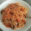 ゆっきぃりんご's cooksnap of when they made サバ缶とズッキーニのトマトソースパスタ.