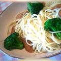 はらぺこみんとにゃん's cooksnap of when they made ブロッコリーとウインナーの梅パスタ.