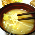 がるばんぞママ's cooksnap of when they made **おさつと新玉ねぎのお味噌汁**.