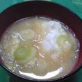 七色ワクチン's cooksnap of when they made 落とし卵のお味噌汁☆.
