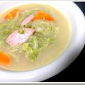 ローラアシュレイ's cooksnap of when they made あったか♪レタスのチーズコンソメスープ.