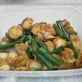 わんりーふ's cooksnap of when they made 塩麹さんde帆立とさやえんどうの大蒜炒め.